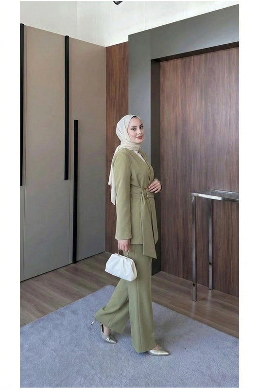 Kemer Detaylı Ceket Pantolon Takım