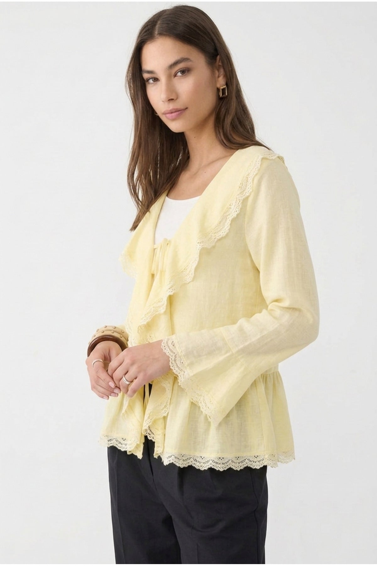 Dantel Detaylı Bağlamalı Kimono