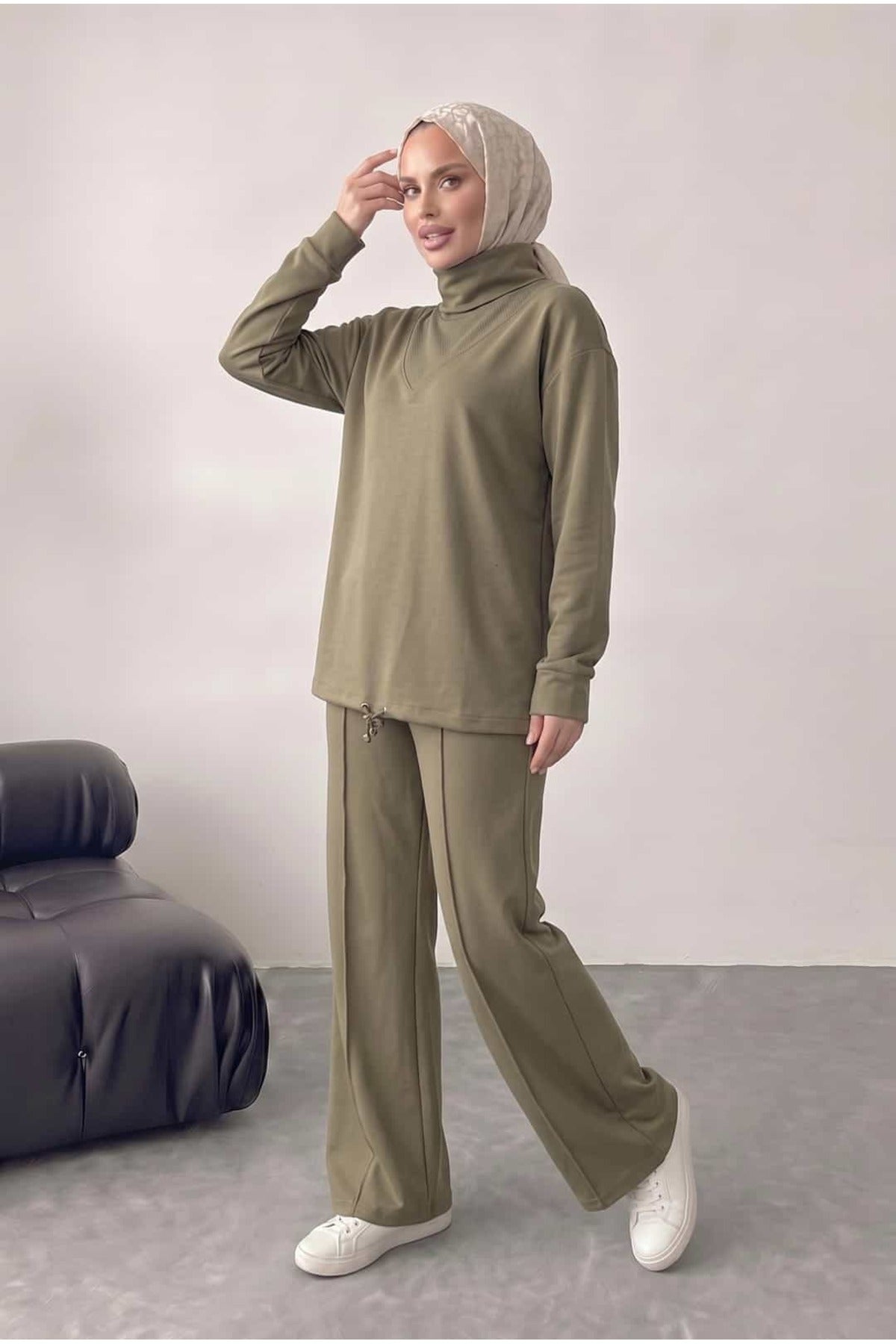 Bluz Tunik Detaylı Takım