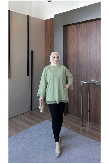 Dantel Detaylı Geniş Kol Bluz