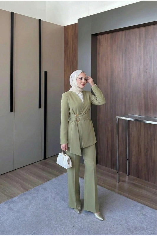 Kemer Detaylı Ceket Pantolon Takım