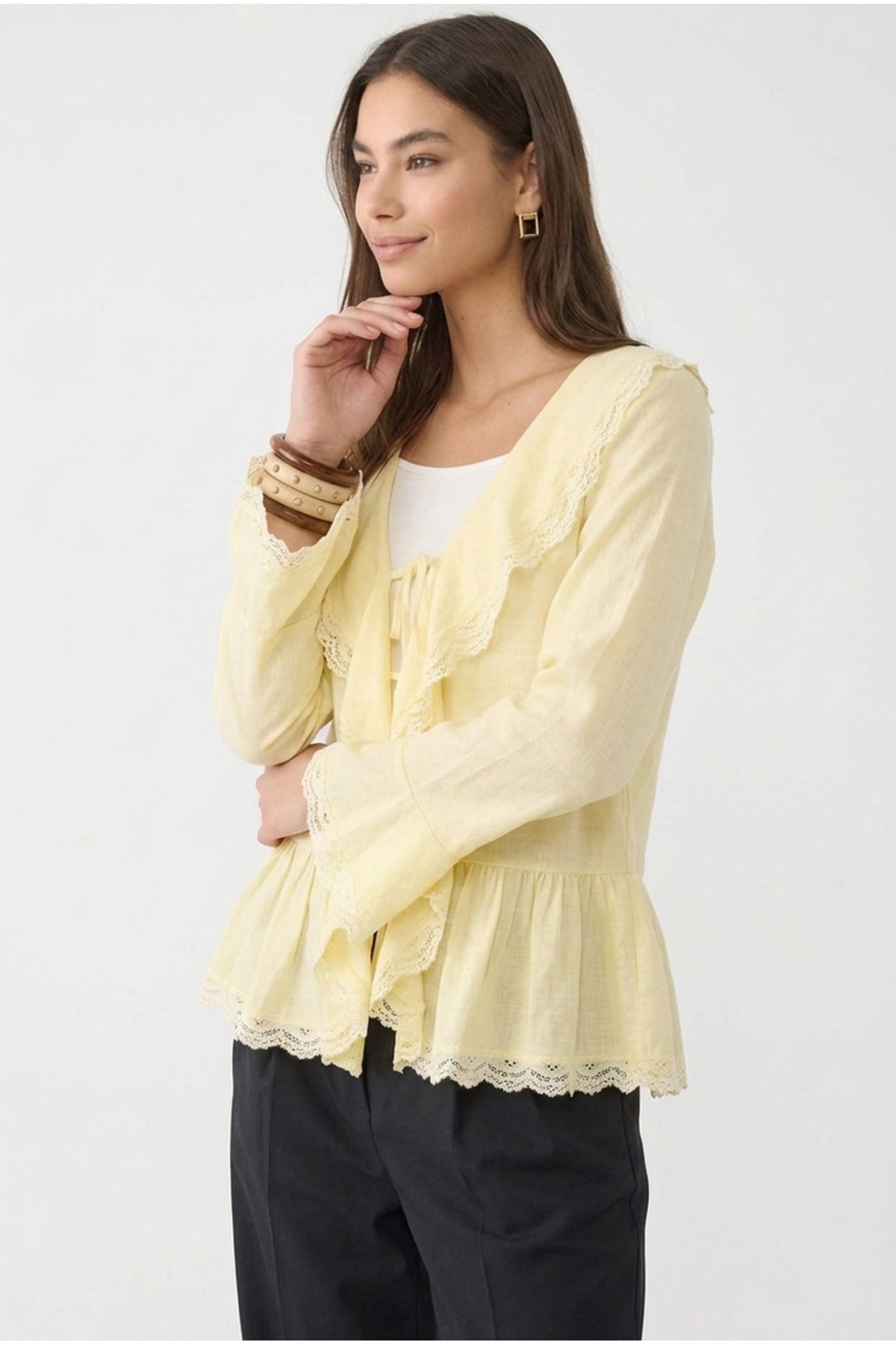 Dantel Detaylı Bağlamalı Kimono