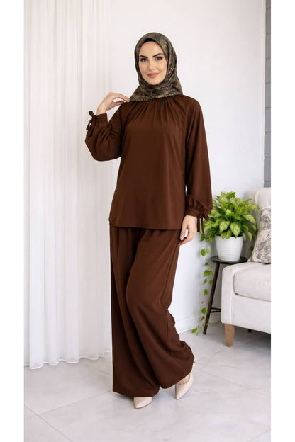Kolları Bağlamalı Tunik ve Piliseli Geniş Paça Pantolon Takımı